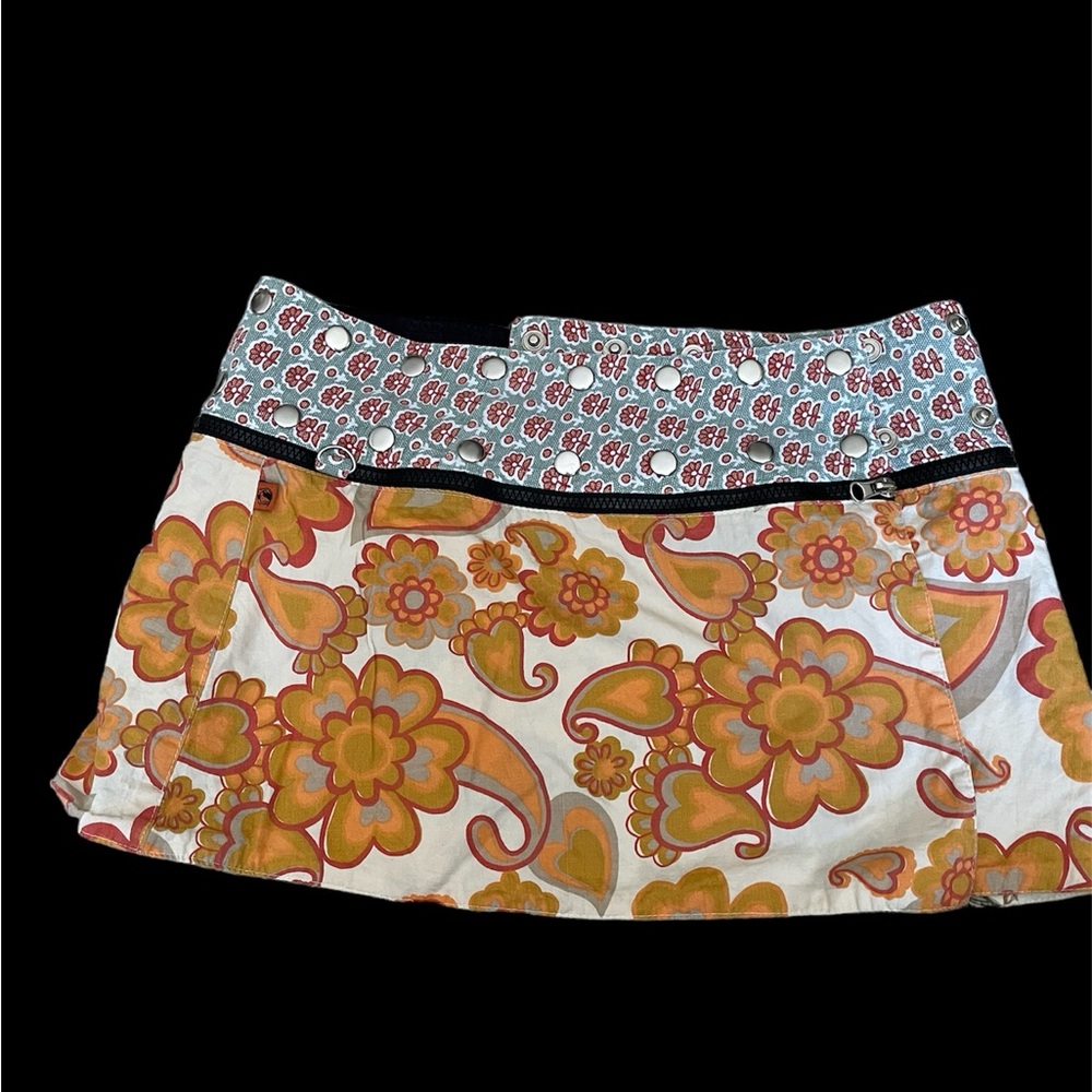 Unique and reversable mini skirt